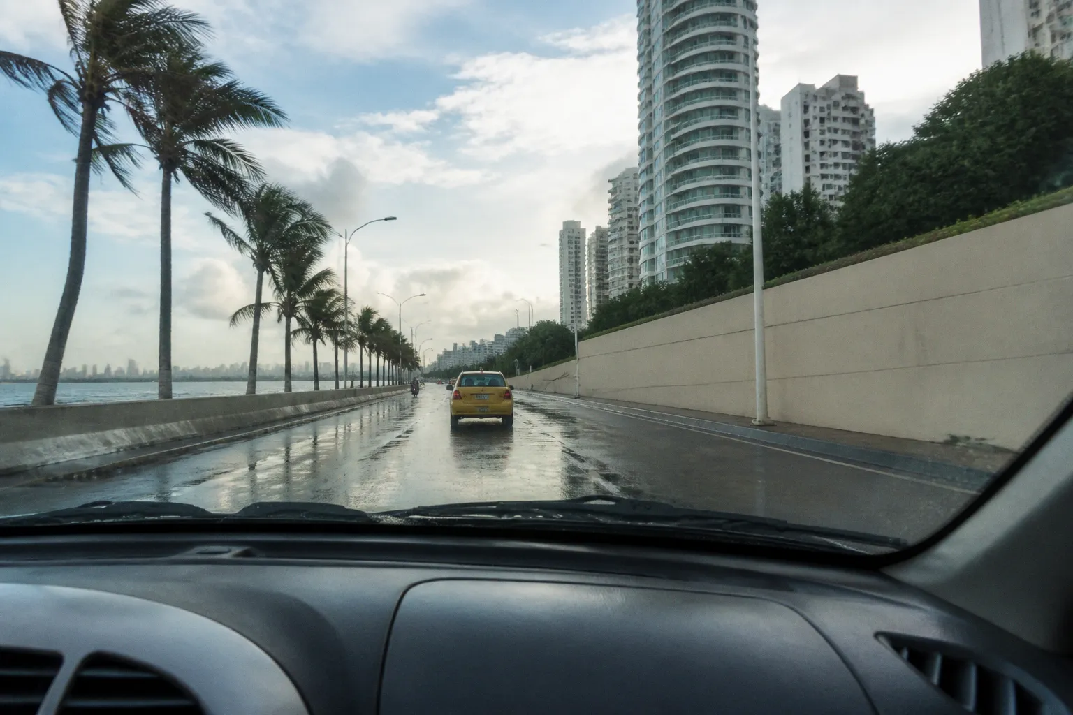 Alquiler de coches en Cartagena (Colombia): guía práctica