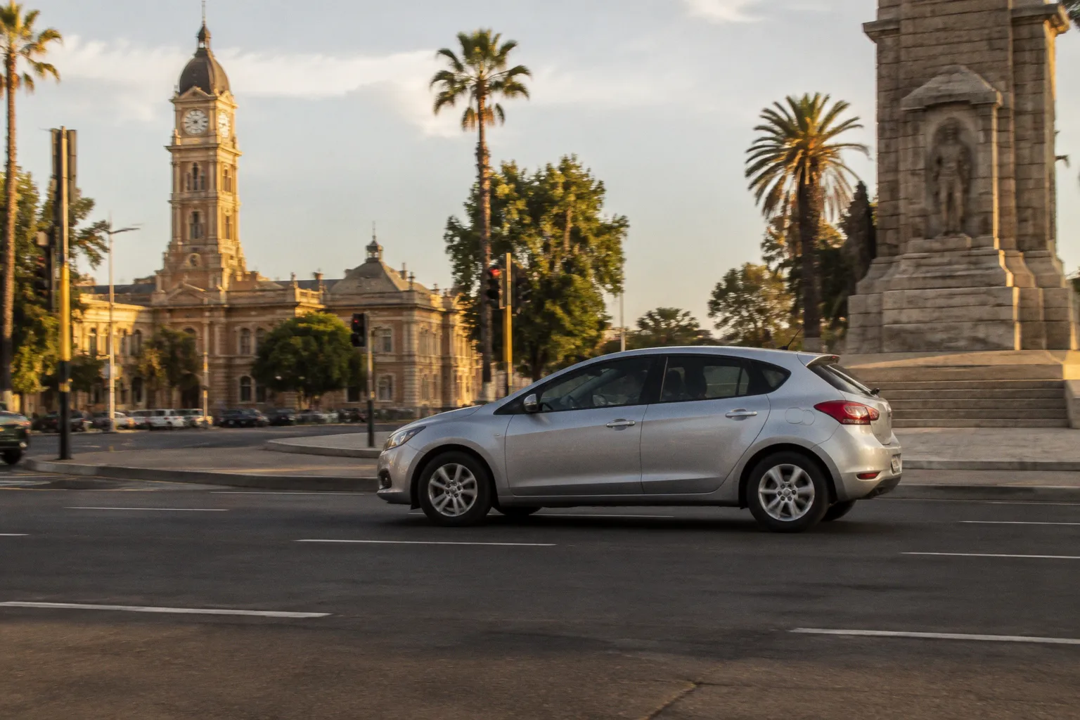 Alquiler de coches en Gqeberha (Sudáfrica): guía práctica