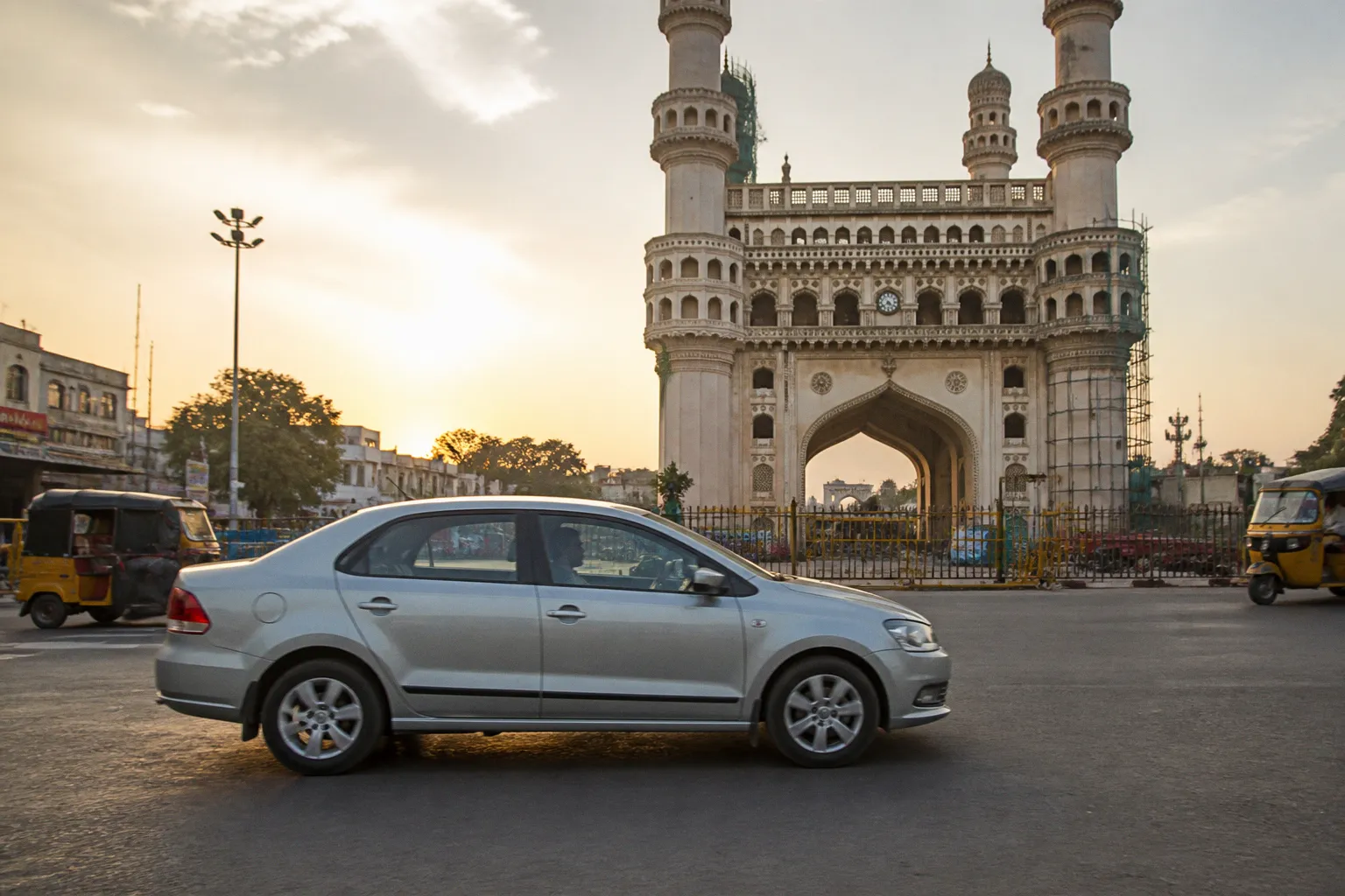 Alquiler de coches en Hyderabad (India): guía práctica
