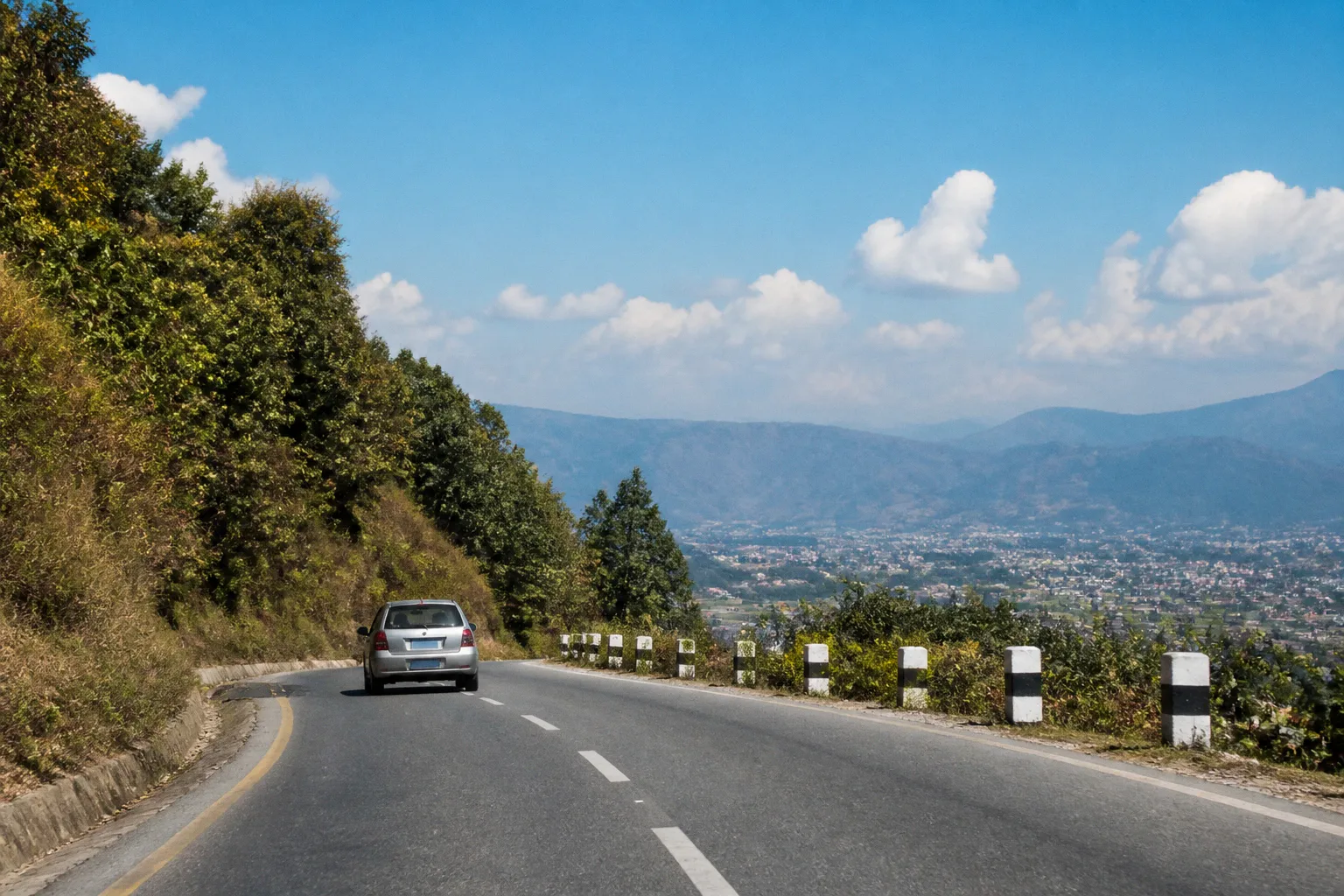 Alquiler de coches en Katmandú (Nepal): guía práctica de conducción