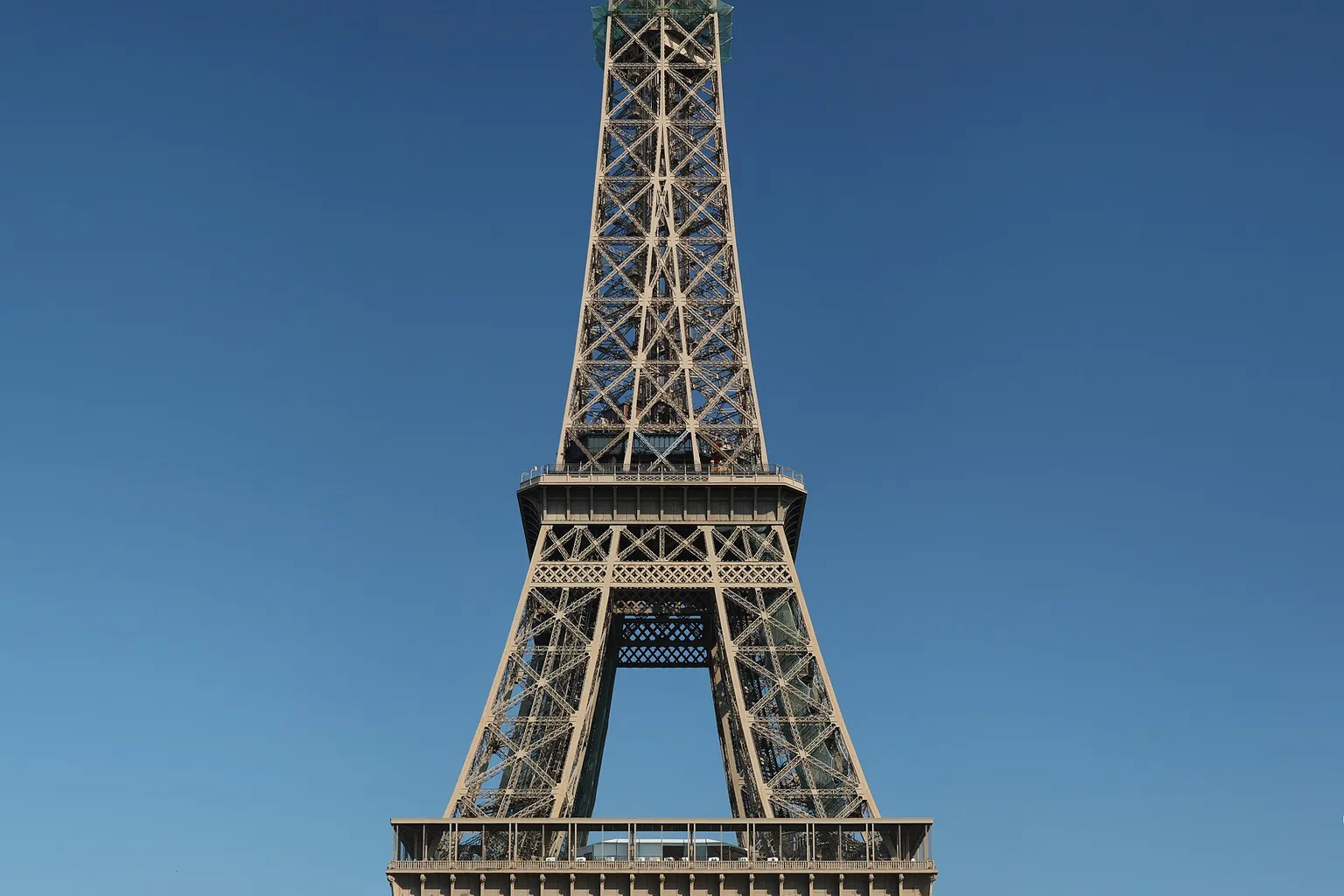 Visita a la Torre Eiffel: preparación y subida paso a paso